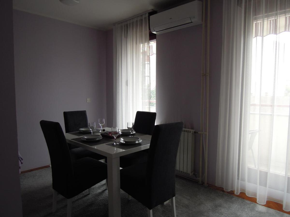 Classic Apartment โนวีซาด ภายนอก รูปภาพ