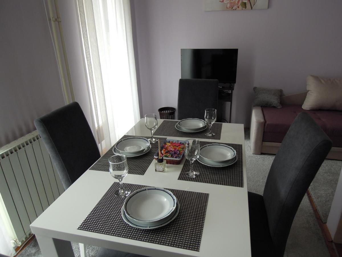 Classic Apartment โนวีซาด ภายนอก รูปภาพ